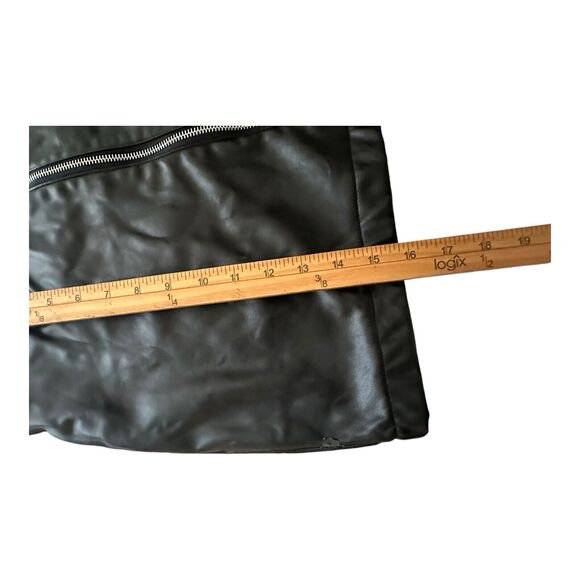 spirit halloween Black Faux Leather Frint Zip mini skirt Sz Large - Picture 7 of 10